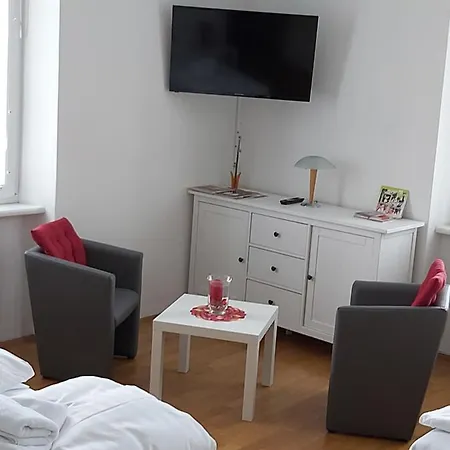 Haus *